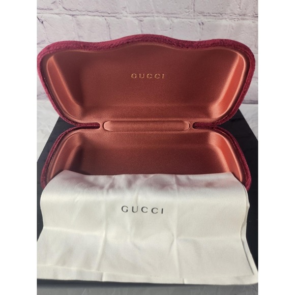 Gucci Velvet Sunglass Eyeglass Case Burgundy Red With Cleaning Cloth - Picture 2 of 4